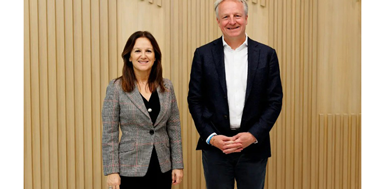 Moeve y Accenture se alían para fomentar la descarbonización industrial mediante energías renovables e IA