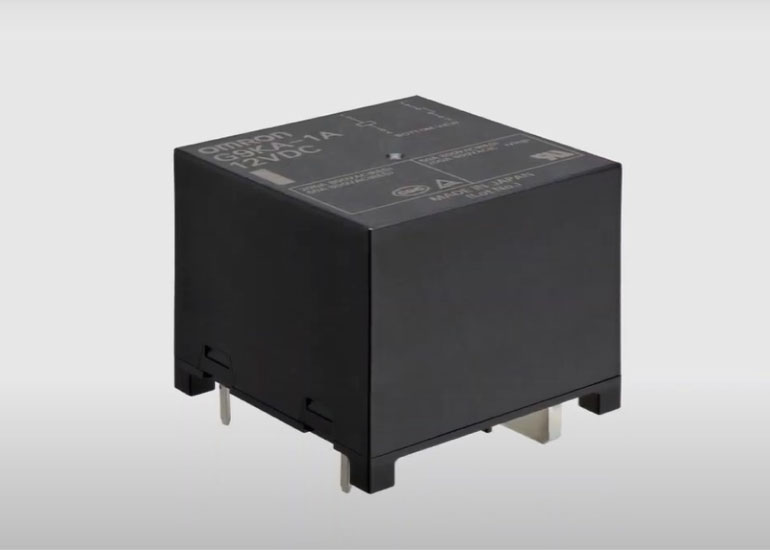 Relé de potencia con contacto auxiliar para diagnóstico