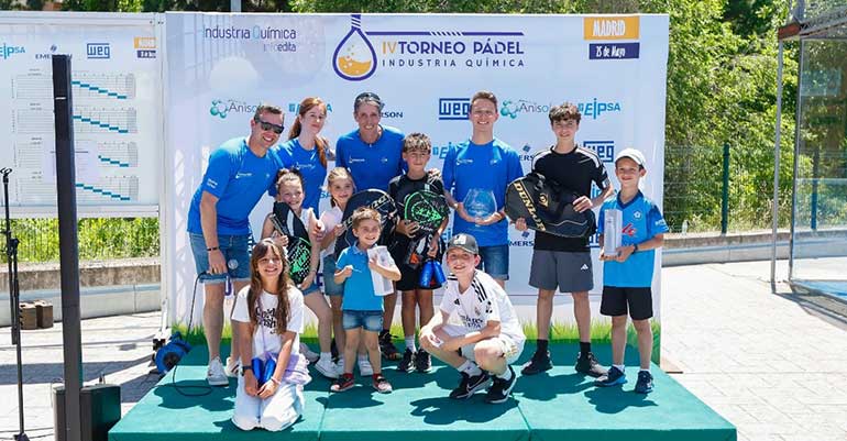 El IV Torneo de Pádel de la Industria Química cosecha un éxito total