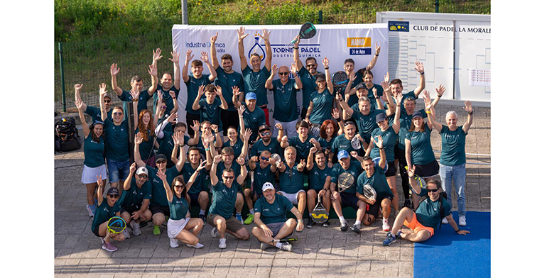Raúl Jarillo (LOYJAR) y David Muñoz (HIDRANEUMA), campeones de la V edición del Torneo de Pádel de la Industria Química