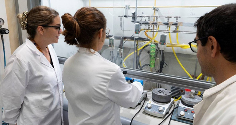 El ITQ desarrolla un método para fabricar plásticos sin metales pesados ni disolventes tóxicos