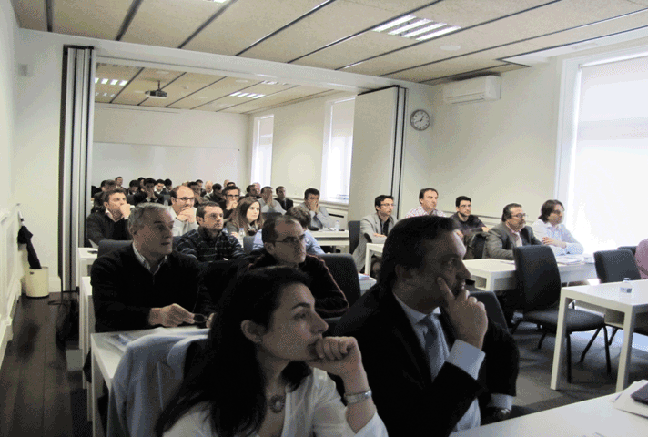 Asistente a la jornada de mantenimiento del 26 de febrero de 2014