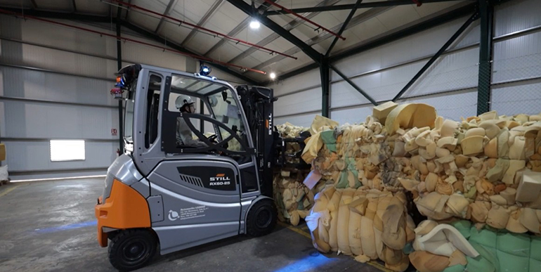 Puertollano se adentra en el mundo del reciclaje gracias a la iniciativa de Repsol Materials