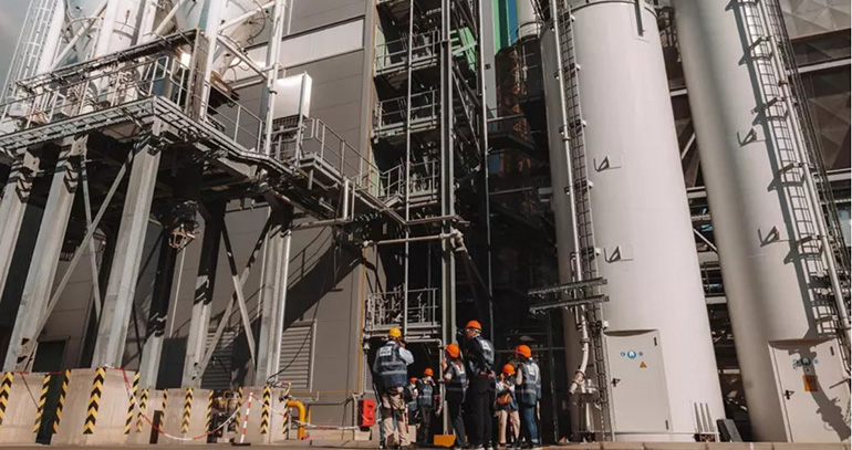 Grupo Saica fomenta la descarbonización con el estreno de su nueva caldera de biomasa en Francia