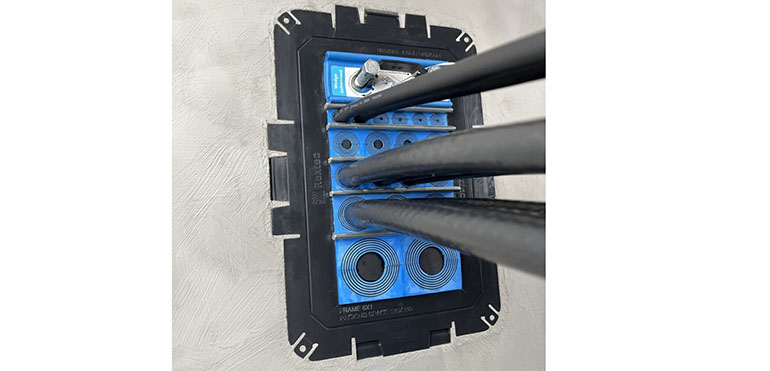 Roxtec lanza el sello Knock-Out Frame (KOF): presellado, sellado y protección contra fuego en una sola solución  