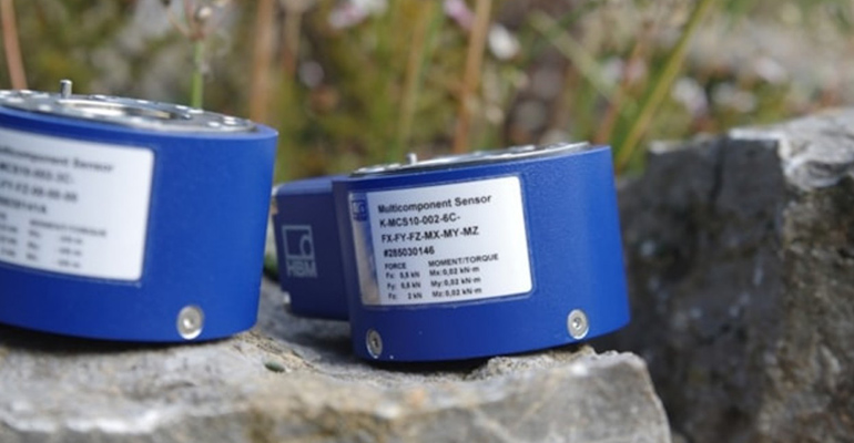 Un nuevo sensor multiejes de baja capacidad mejora la precisión robótica y avanza en las capacidades de prueba