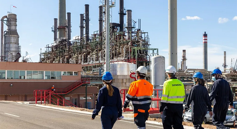 Siemens electrifica el compresor de gas de la planta de Olefinas de Repsol Puertollano