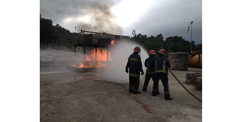 formacion-especializada-intervenciones-en-entornos-industriales-arranca-con-sueskola-aveq-kimika