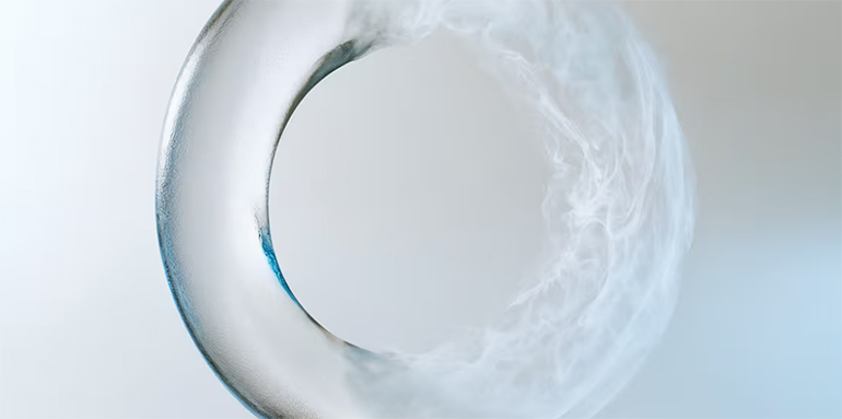 Un nuevo plástico se transforma en gas con el calor y recupera su forma al enfriarse