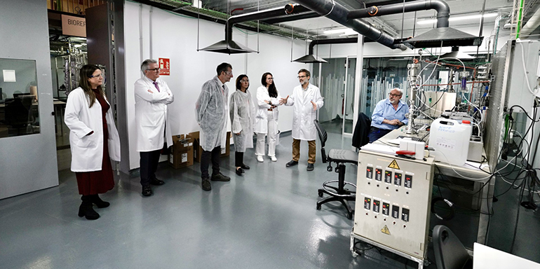 El director general del CDTI visita el CT de Técnicas Reunidas para analizar avances en tierras raras, hidrógeno verde y captura de CO2