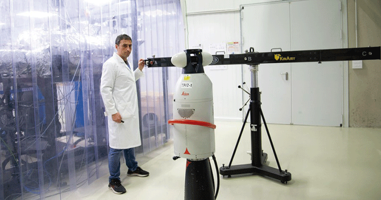 Tekniker recibe la acreditación Enac para la calibración dimensional de instrumentos de medición láser tracker
