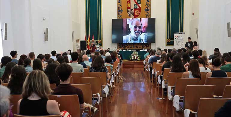 La RSQE celebra la Química en una jornada divulgativa en el campus de la UCLM 