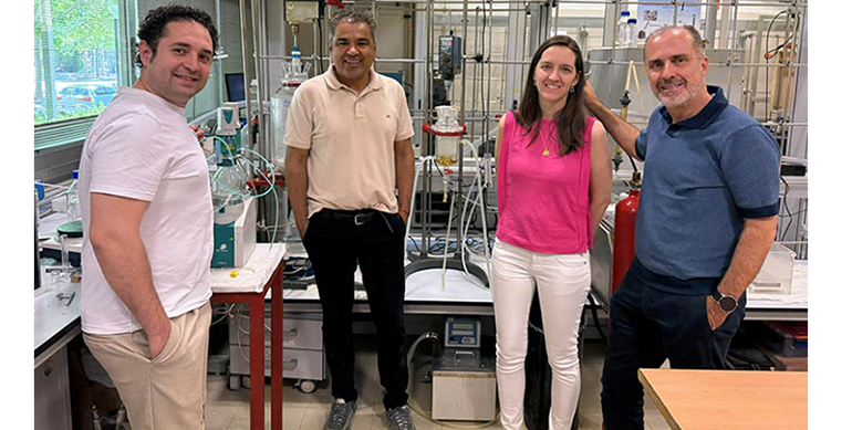 La UCLM participa en un proyecto de investigación para eliminar químicos fósiles en el textil con soluciones de base biológica