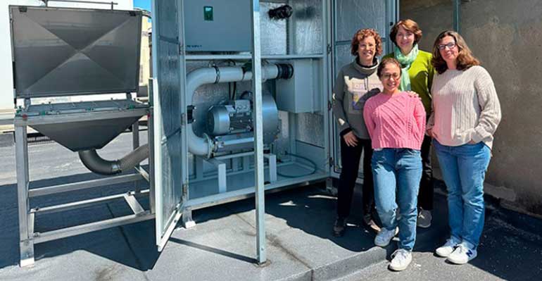 La facultad de química de la UB instala un captador de aire de alto volumen que detecta contaminación radioactiva