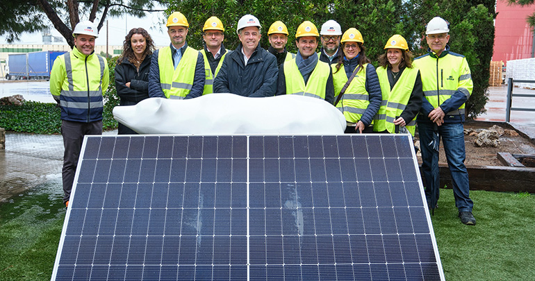 URSA pone en marcha nuevas instalaciones fotovoltaicas en sus fábricas de XPS y lana mineral de vidrio
