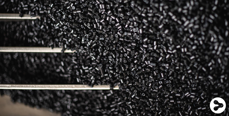 Xenia presenta la gama de compuestos termoplásticos para la industria química